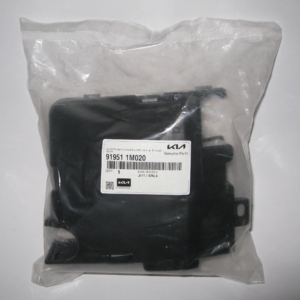 91951-1M020 | قاب پایین جعبه فیوز داخل موتور GENUINE PARTS